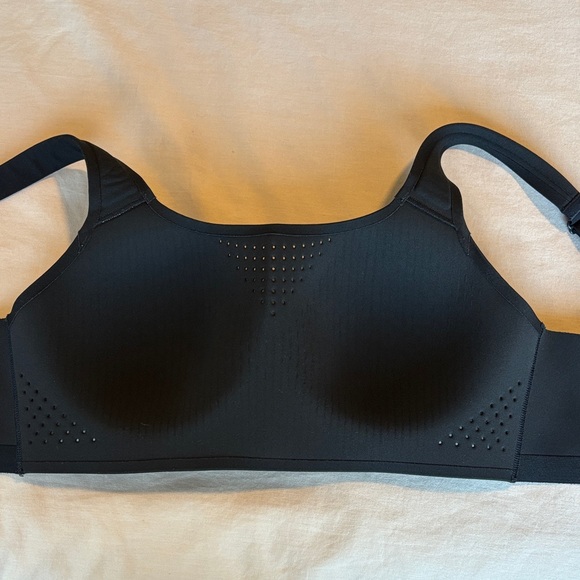 Seamless Pink, Grey, and Black Victoria Secret Sports Bra Set - Picture 8 of 13